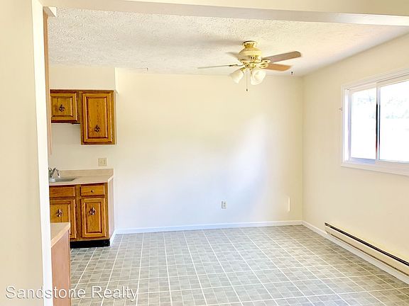 5th image of 229 Brunswick Dr APT B