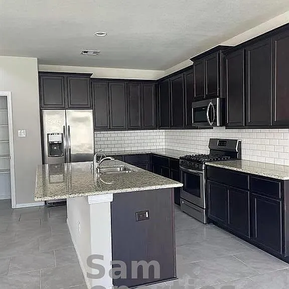 3413 Harvest Meadow Ln — Photo 5