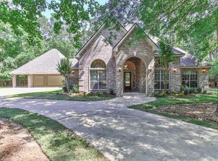 5422 Country Ct, Magnolia, TX 77354