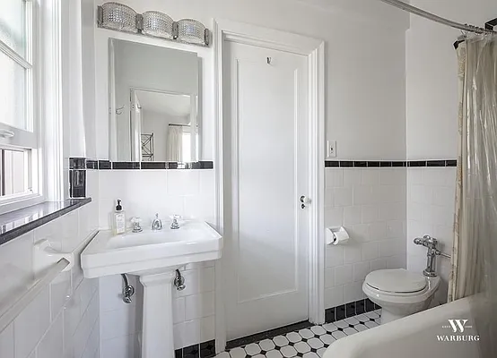 Rented by Warburg | media 36