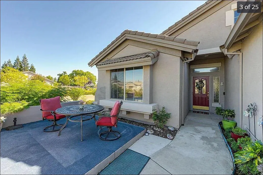 1765 Mary Rose Ln — Photo 2