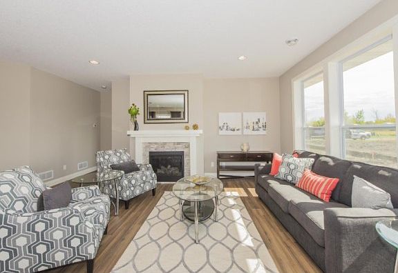 3rd image of 23294 Aspen Ln