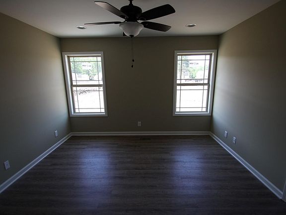 5th image of 267 Ester Ln