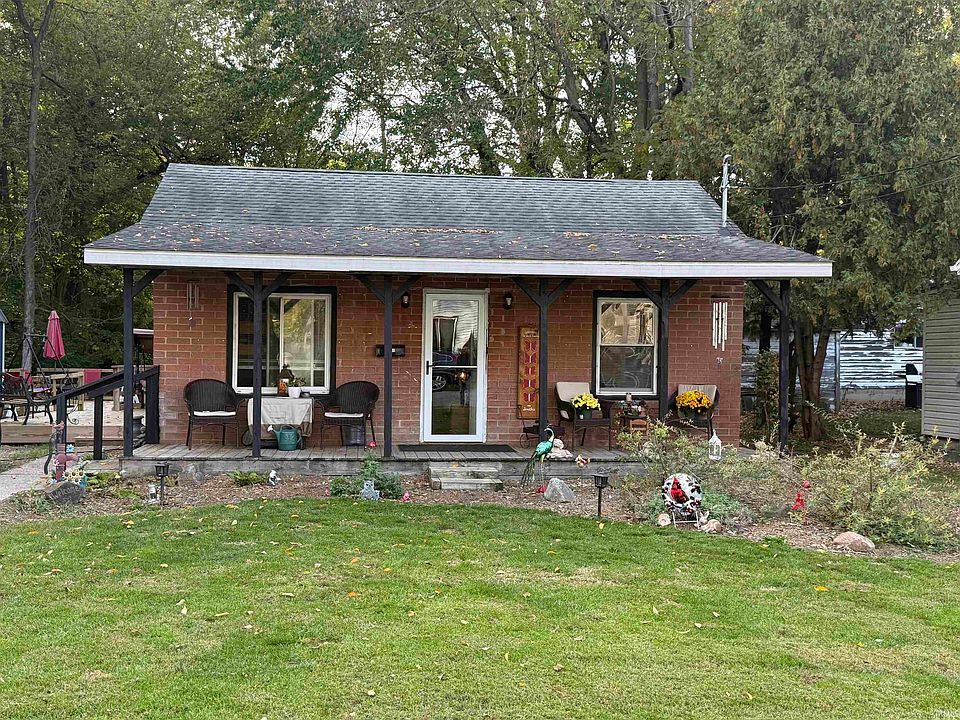 1st image of 1437 Treen St