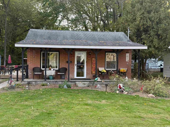 1437 Treen St, Logansport, IN 46947
