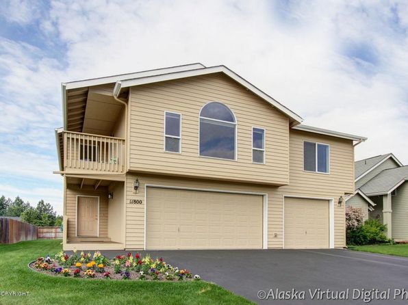 11800 Alderwood Loop