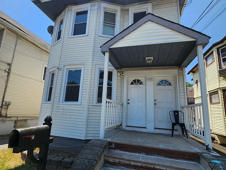 102 Dubois Ave #1 — Photo 1