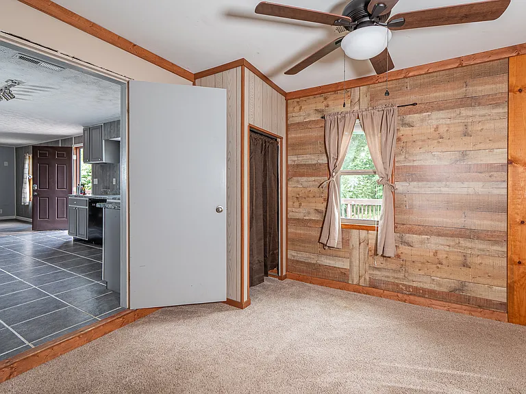 460 Lansing Edmond Rd — Photo 14