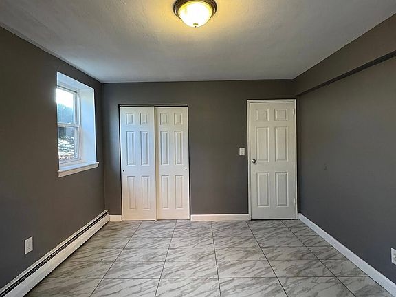 5th image of 112 Lincoln Ave #23