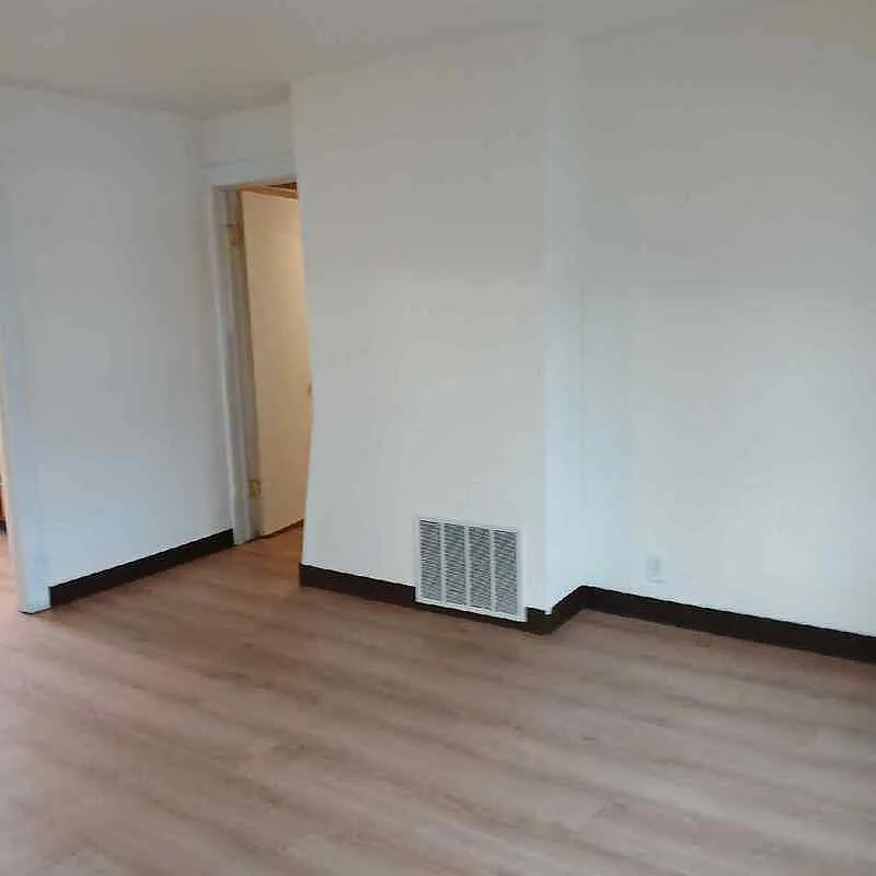 1 bed, 1.0 bath, $725 — Photo 4