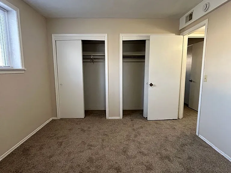 915 N 48th Ave — Photo 37