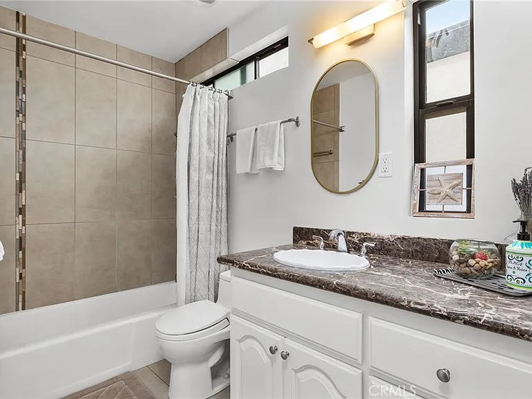 925 Monterey Blvd — Photo 27