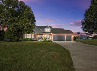 4477 Hollwood Rd, Springfield, OH 45502