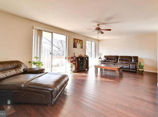 7505 Democracy Blvd APT A427, Bethesda, MD 20817