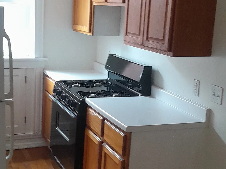 3148 Magnolia Ave #2W — Photo 8