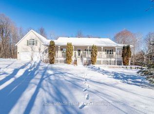 698 Barryvale Rd, Greater Madawaska, ON K0J 1H0