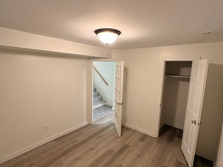 913 Forest Ave — Photo 37