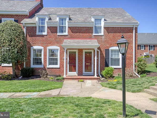 3430 S Wakefield St, Arlington, VA 22206