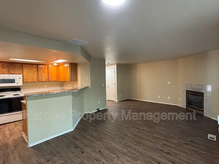 1602 W Highland St — Photo 3