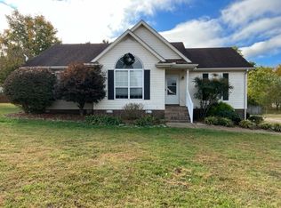 3044 Eagle Dr, Westmoreland, TN 37186