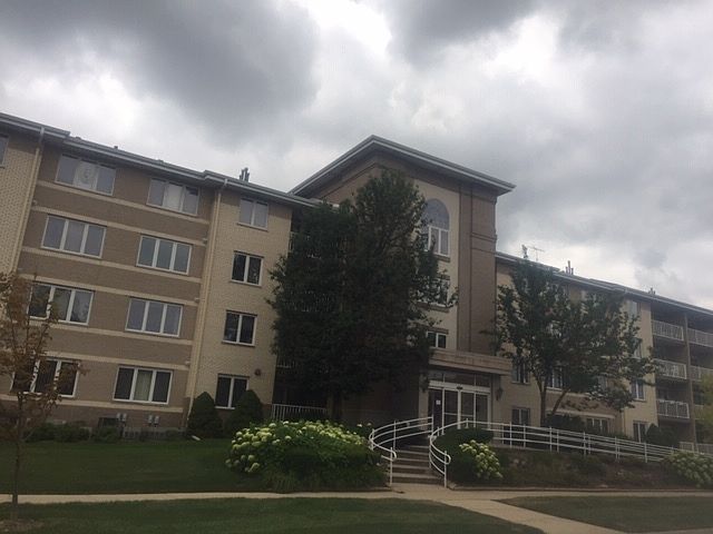 1st image of 440 E Montrose Ave APT 309