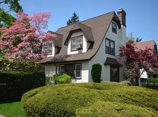 7158 Juno St, Forest Hills, NY 11375