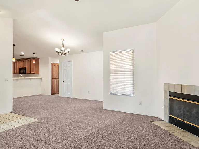 5710 Fox Creek Dr — Photo 4