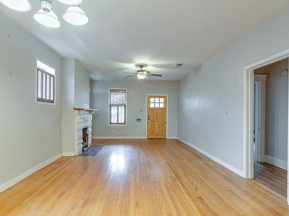 4th image of 2293 Jackson Ave