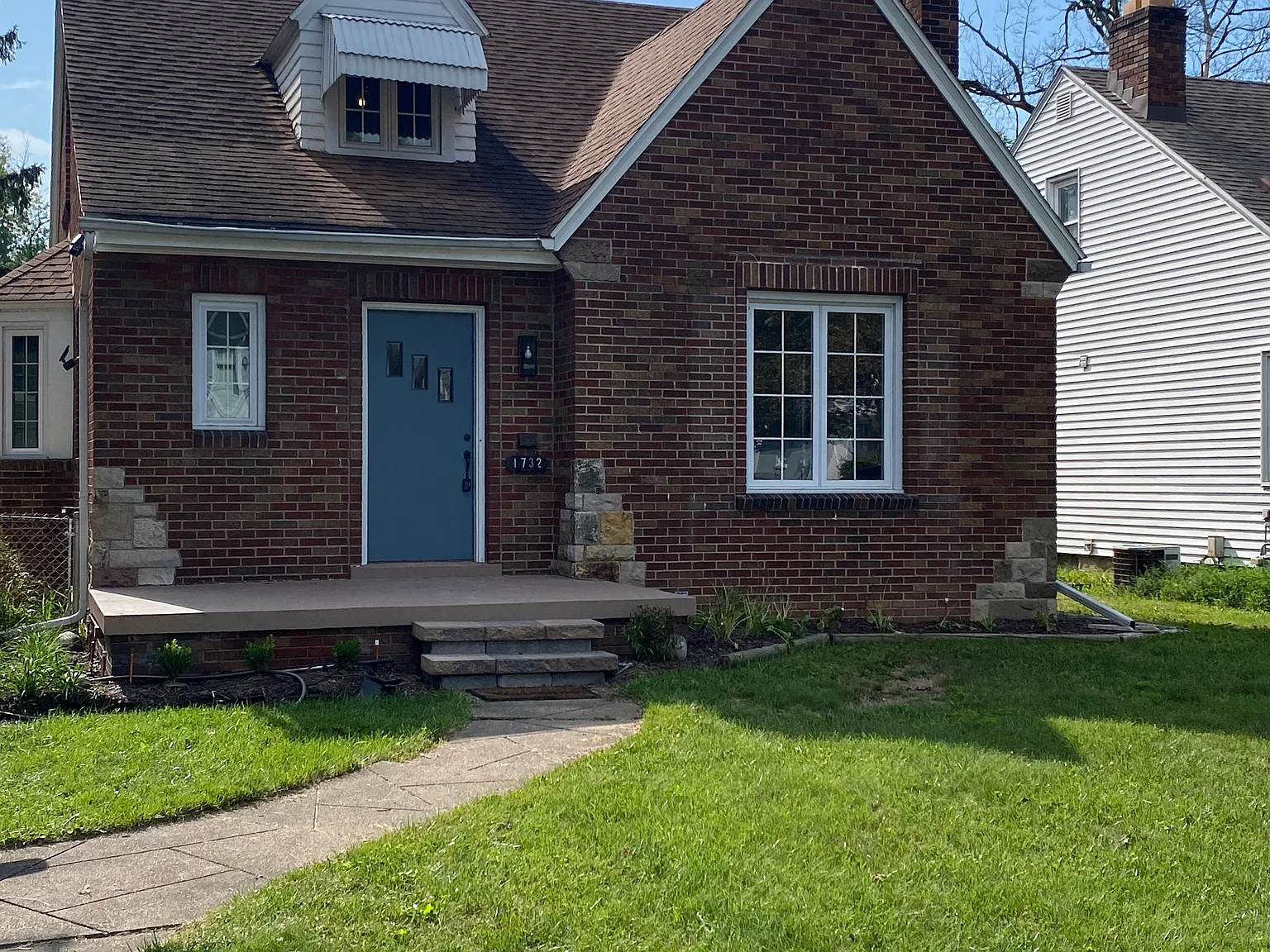 2 bed, 1297 sqft, $1,700 — Photo 1