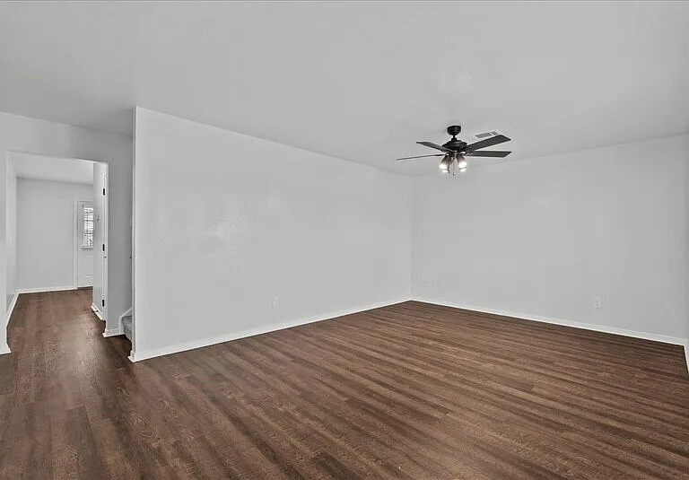 2106 Saint Lucia Calle — Photo 15
