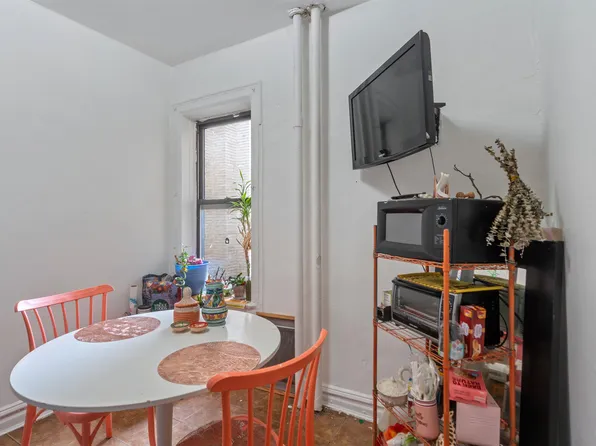 270 Harrison Avenue image 10 of 24