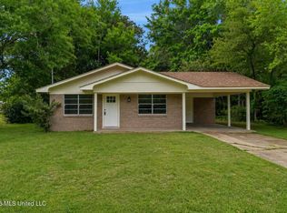 2486 Bay Vista Dr, Biloxi, MS 39531