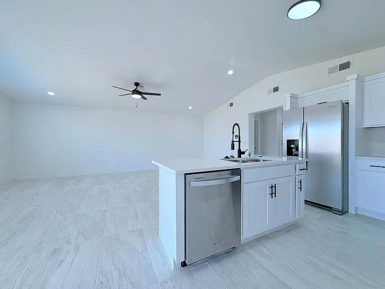 3909 Surmise St — Photo 11