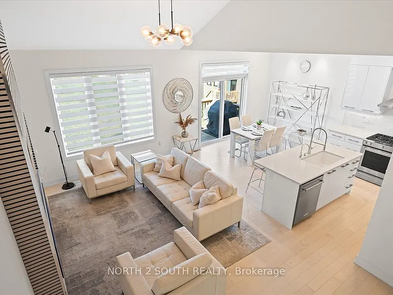 118 Berkely St — Photo 23