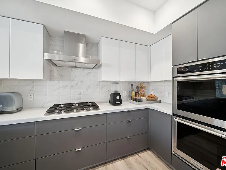 1051 S Corning St #501 — Photo 6