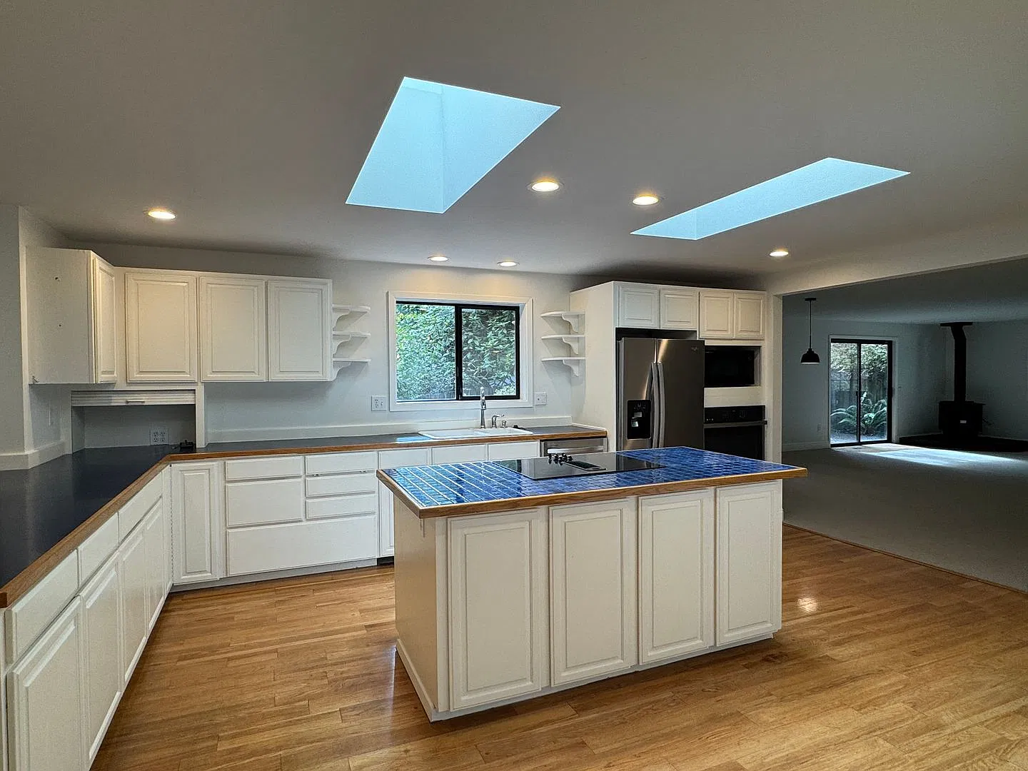 Walking distance to Manitou Beach oh plus a lovely 3 bedroom rambler....now available — Photo 4