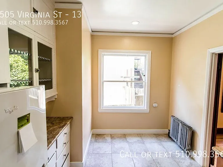 2505 Virginia St #13 — Photo 8