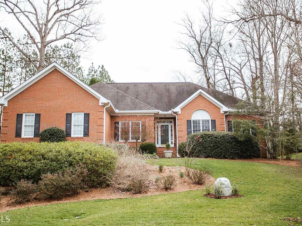 2nd image of 290 Waterford Way