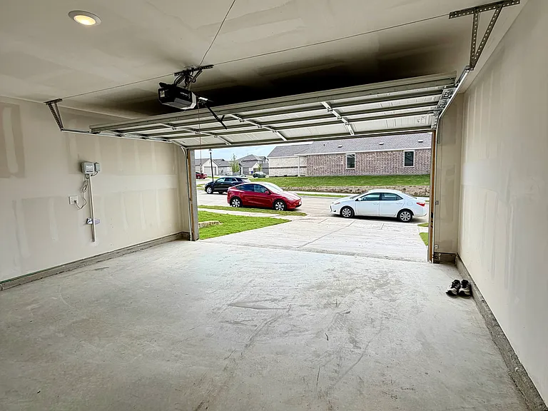 1332 Alfred St — Photo 25
