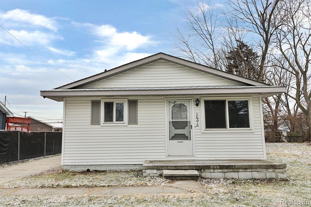 16376 Jackson St, Taylor, MI 48180 Zillow