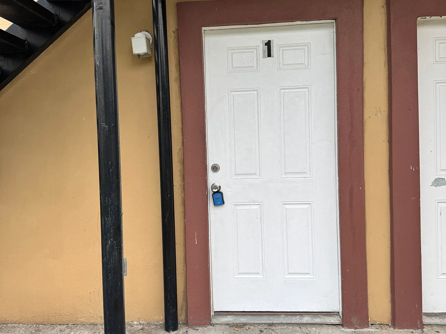 2 bed, 720 sqft, $950 — Photo 2