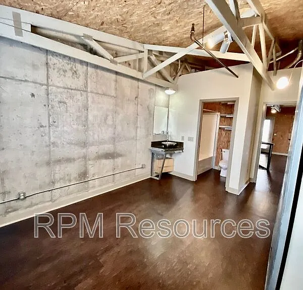 300 Summit Ridge Dr #B1 — Photo 12