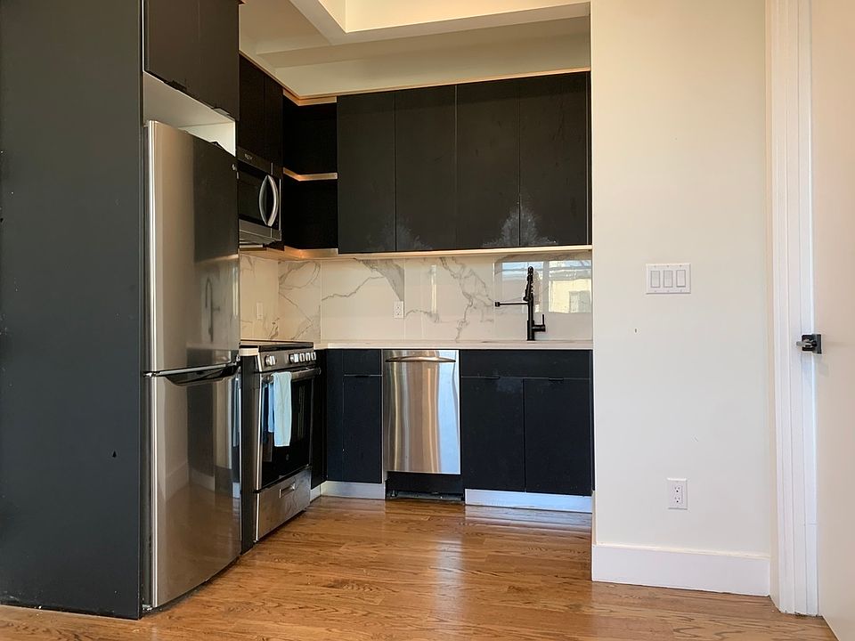 1st image of 185 Troutman St APT 2R