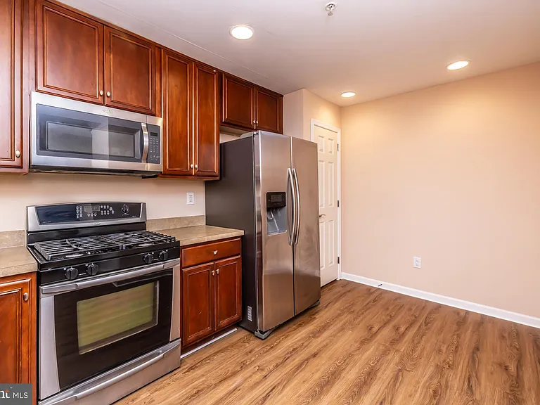 253 Flagstone Rd #7 — Photo 10