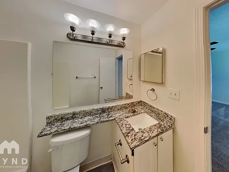 5561 Northcut Dr — Photo 16