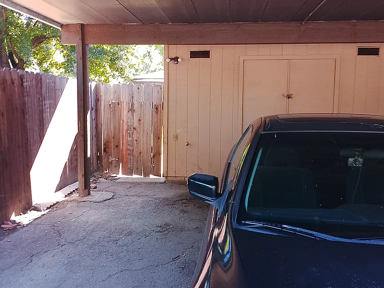 6857 Gordon Ct — Photo 23