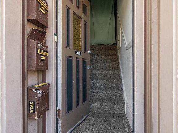 4th image of 391-393 30th St