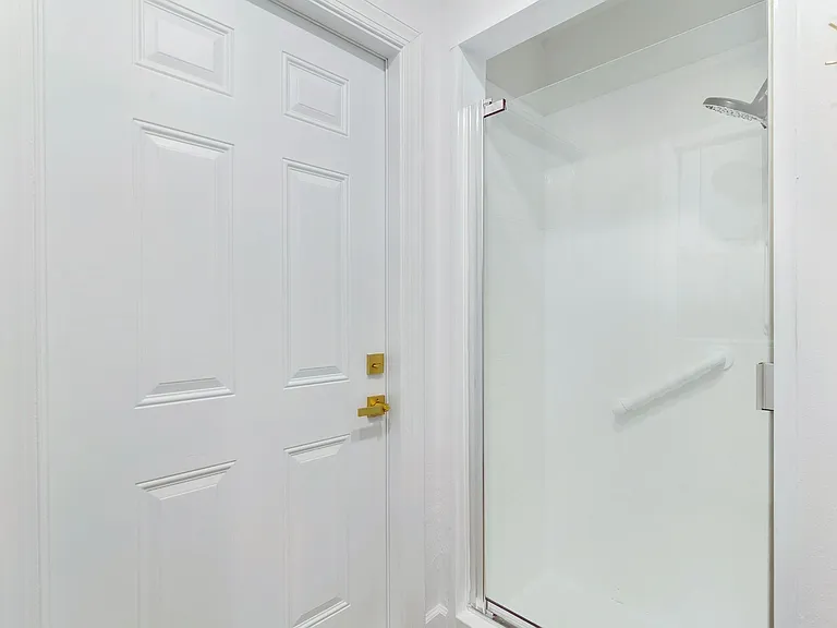 1906 N Lakeside Dr — Photo 24