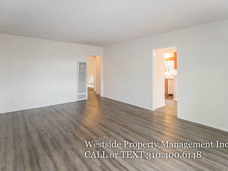1644 Electric Ave #1 — Photo 4