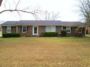 135 Sherry Cir, Gallatin, TN 37066